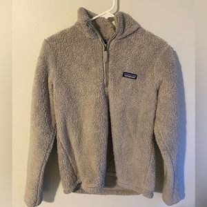 Size small, Patagonia fleece quarter zip. Perfect condition, never worn.